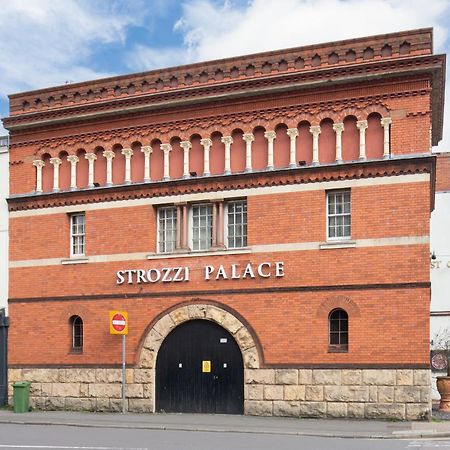Strozzi Palace Suites By Mansley كيلتنهام المظهر الخارجي الصورة
