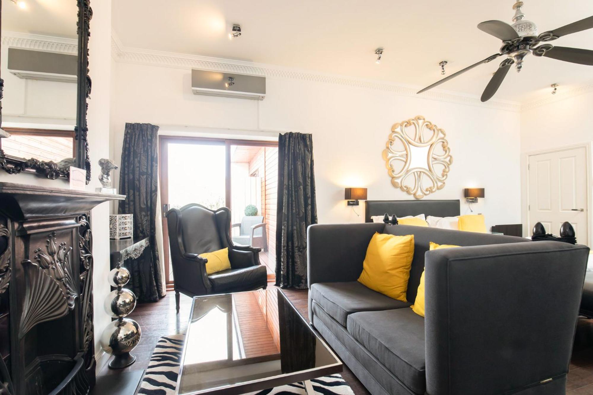 Strozzi Palace Suites By Mansley كيلتنهام المظهر الخارجي الصورة