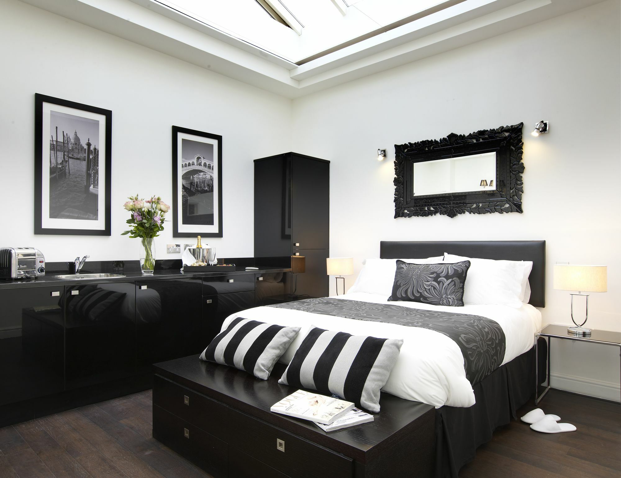 Strozzi Palace Suites By Mansley كيلتنهام المظهر الخارجي الصورة